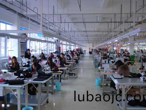 酒店製(zhi)服生(sheng)産(chan)車間